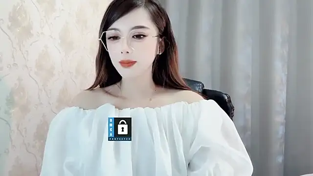 美女VIWVI在线直播