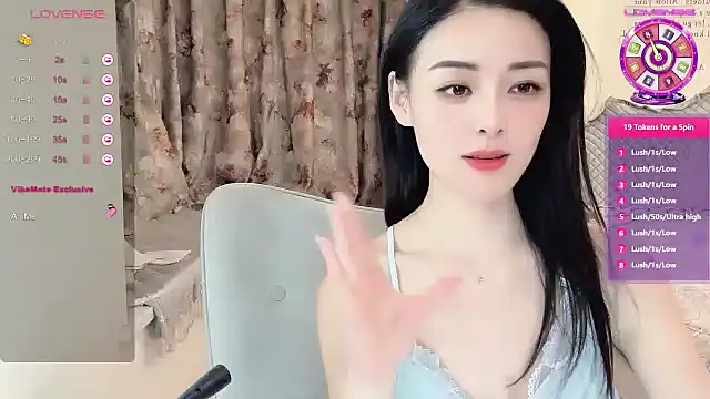 美女Mia826在线直播