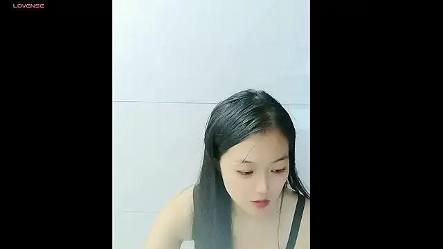 美女luoxuwen在线直播