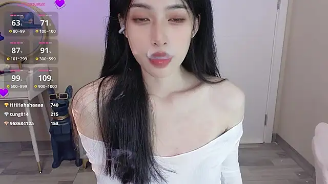 美女Aurora_99在线直播