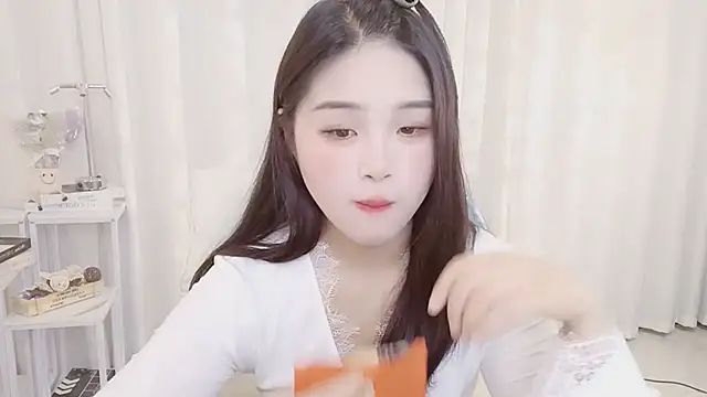 美女SU__SU在线直播