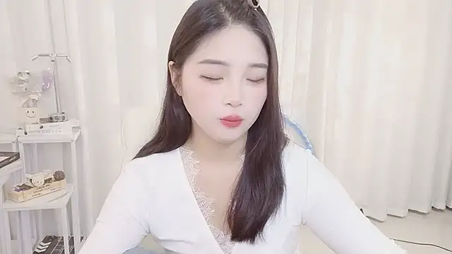 美女SU__SU在线直播