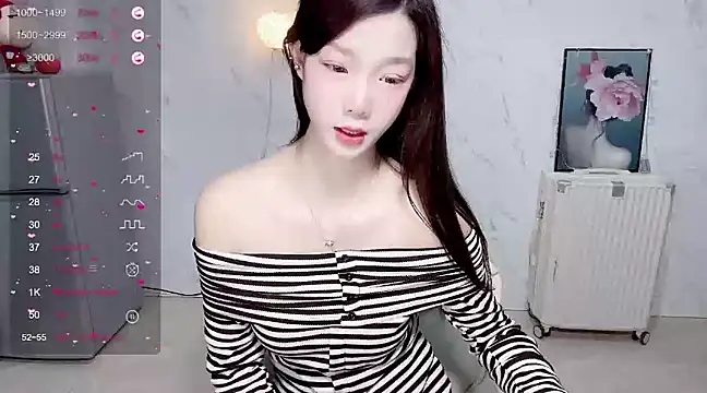 美女Lelia145在线直播