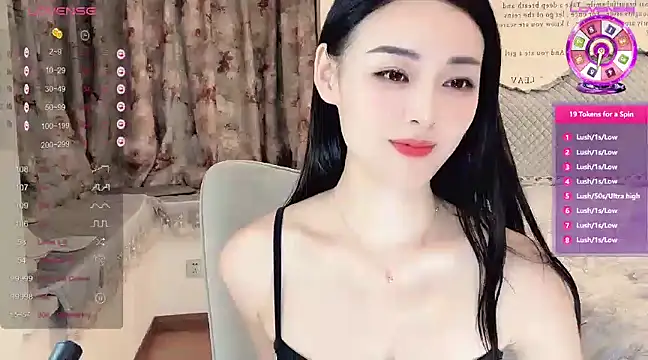 美女Mia826在线直播