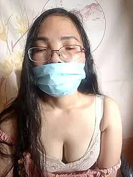 美女nuannuan777在线直播