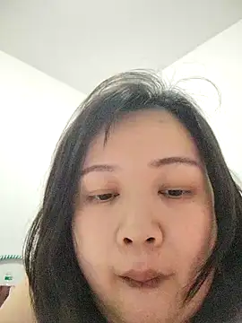 美女clisssxxx在线直播