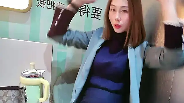 美女Aster_Hoa在线直播