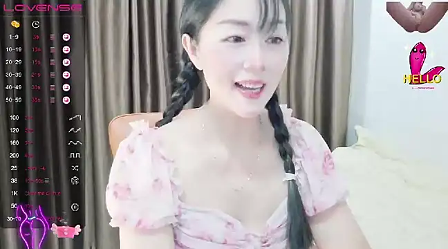 美女CindyHK在线直播