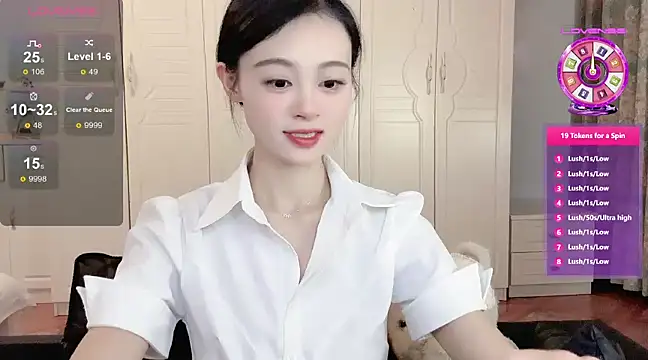 美女Mila825在线直播