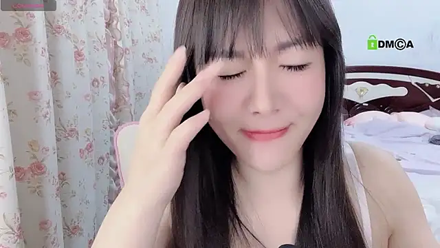 美女rourou888在线直播