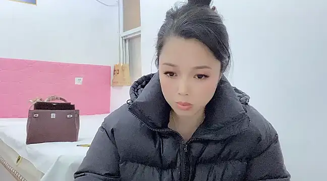 美女kk_lele在线直播