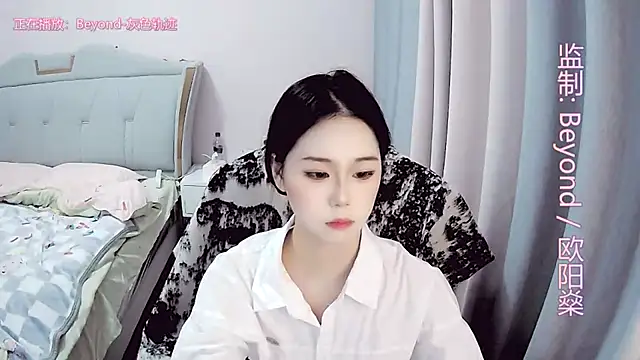 美女QING-QING-66在线直播