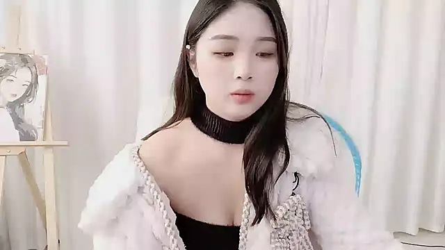 美女SU__SU在线直播