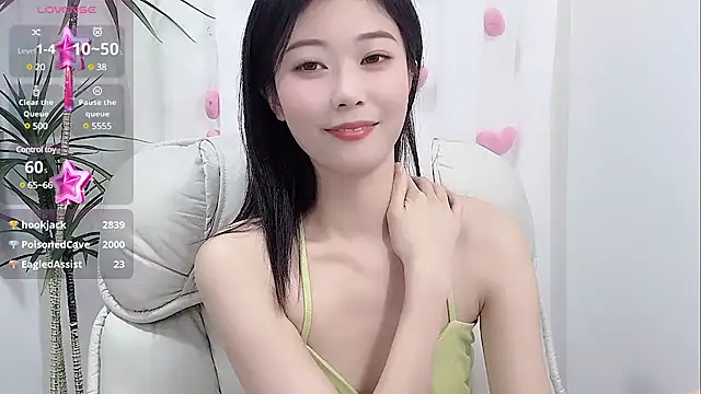 美女CokeFun66在线直播