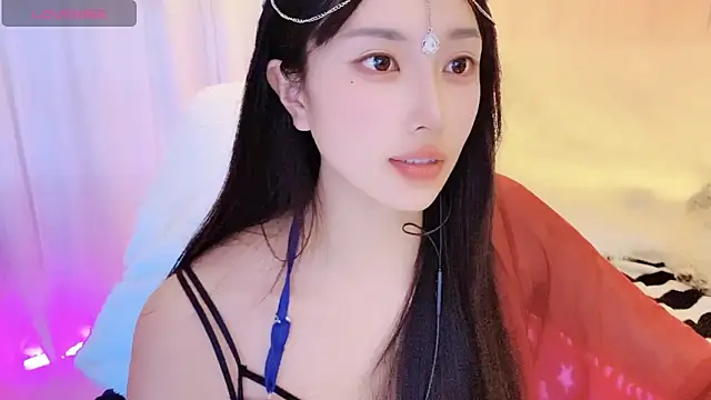 美女_O--O_在线直播