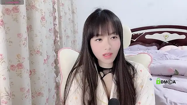 美女rourou888在线直播