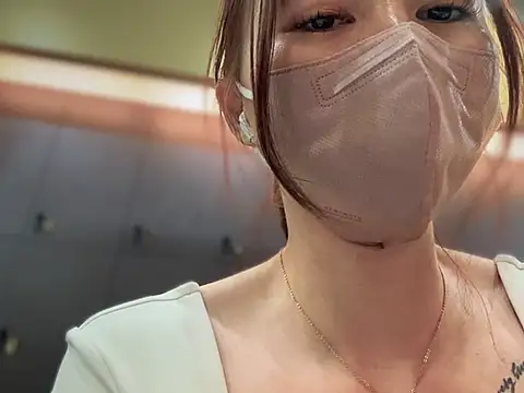 美女QcherryQ在线直播