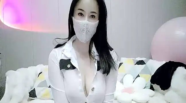 美女LIXINGHAN1在线直播