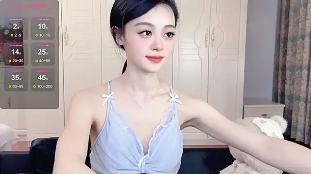 美女Mila825在线直播