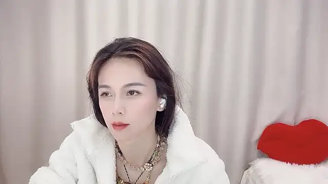 美女Alina-688-在线直播