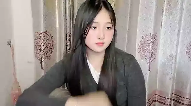 美女huhu98在线直播