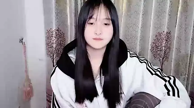 美女huhu98在线直播