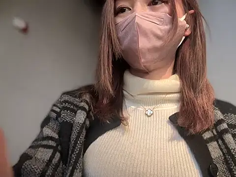 美女QcherryQ在线直播