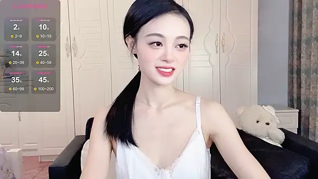 美女Mila825在线直播