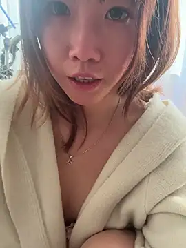 美女linko12334在线直播