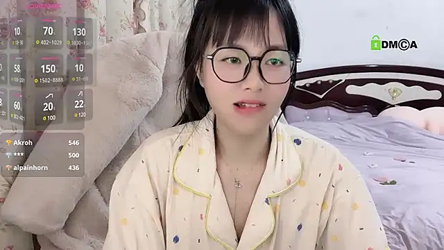 美女rourou888在线直播