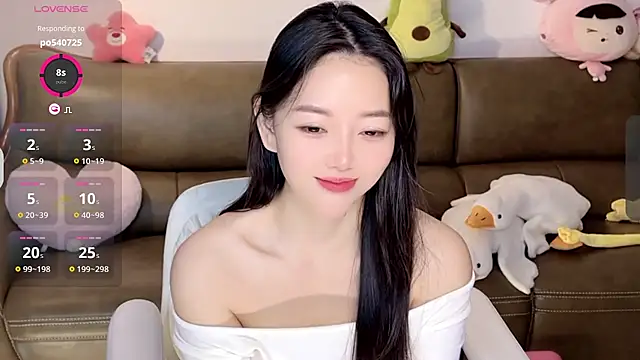 美女Yilin1999在线直播