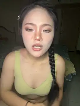 美女jiejie25111在线直播