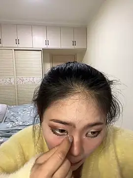 美女jiejie25111在线直播