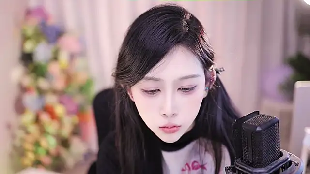 美女SleepArtist在线直播