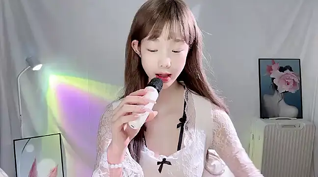 美女xiaoguo-168在线直播