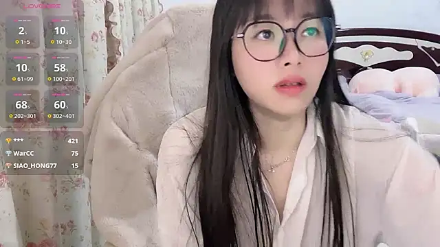 美女rourou888在线直播