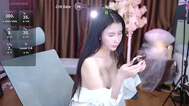 美女NM431343在线直播