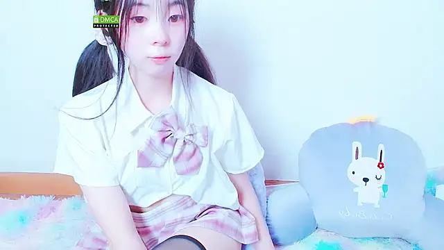 美女xiyao1314在线直播