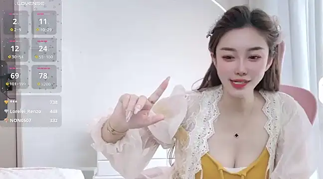 美女qiaomei_在线直播