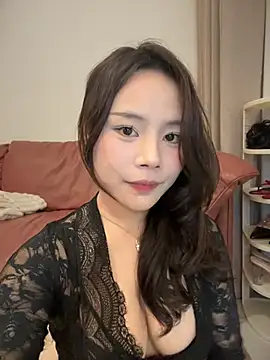 美女LuLuNaNa11在线直播