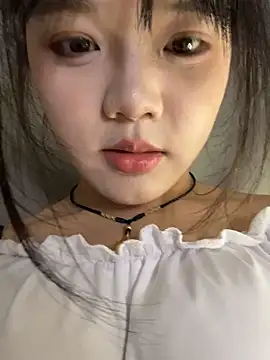 美女jingjing2025在线直播