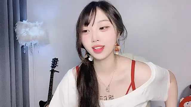 美女yukiyyuu44在线直播