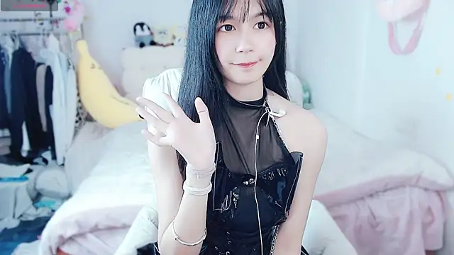 美女kitten_229在线直播