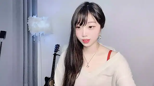 美女yukiyyuu44在线直播