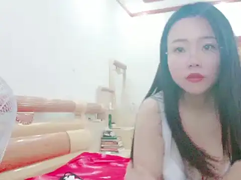 美女cheng520在线直播