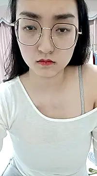 美女laure826在线直播