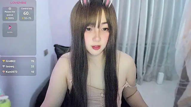 美女kuyuki666在线直播