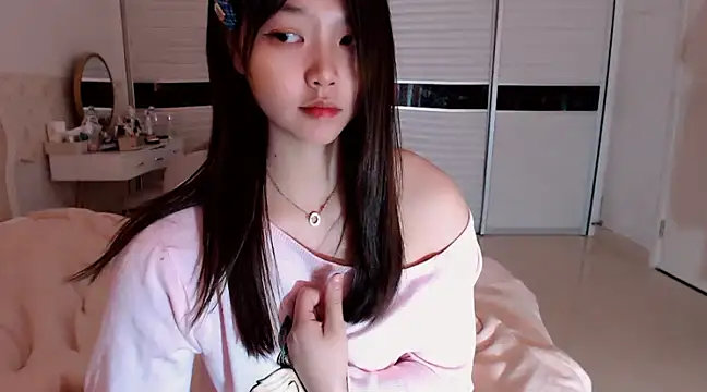 美女Dou-Yayaya在线直播