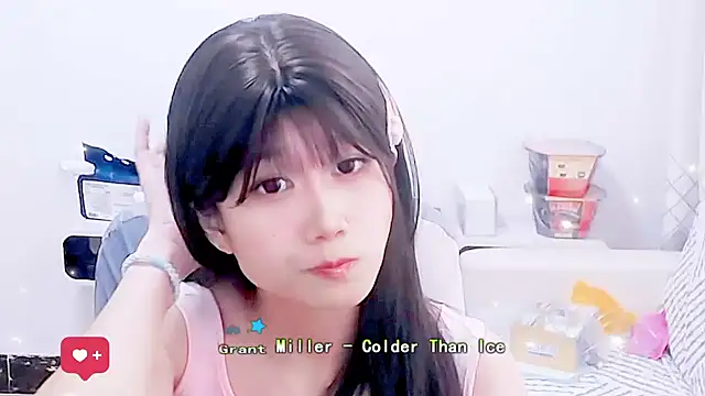 美女Normaleleven在线直播
