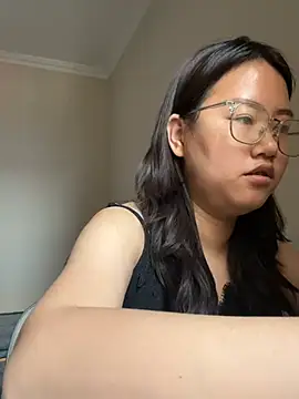 美女xibao379在线直播